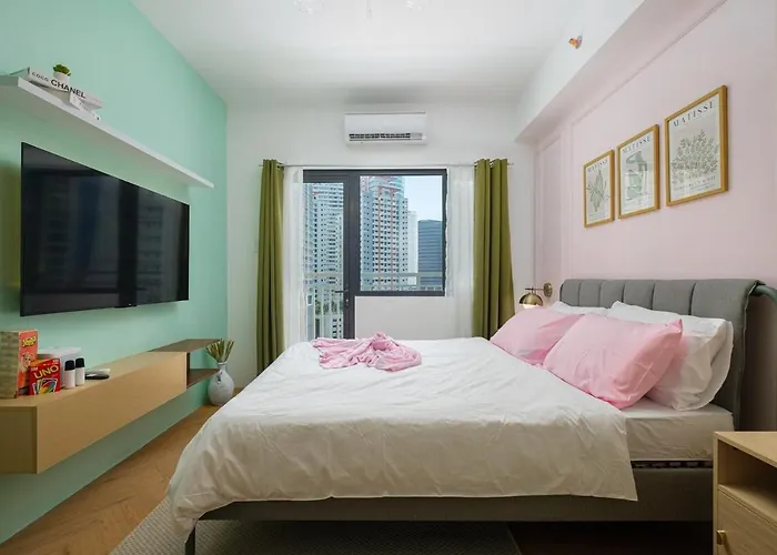 Blush Haven With Netflix, Wifi And Balcony Near Glorietta Manila