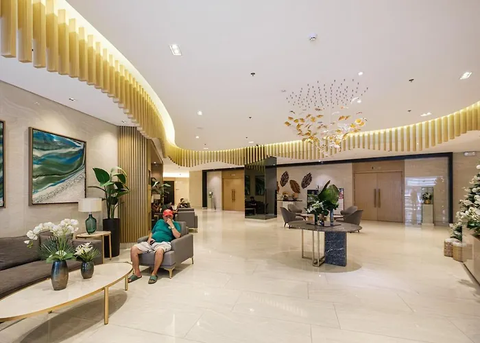 Blush Haven With Netflix, Wifi And Balcony Near Glorietta