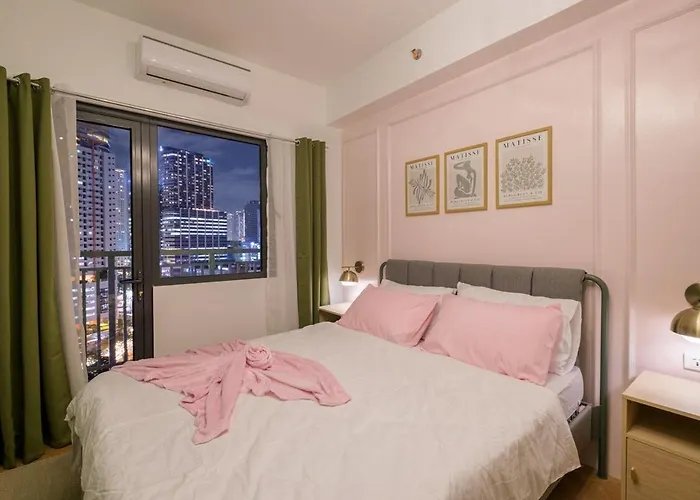Blush Haven With Netflix, Wifi And Balcony Near Glorietta
